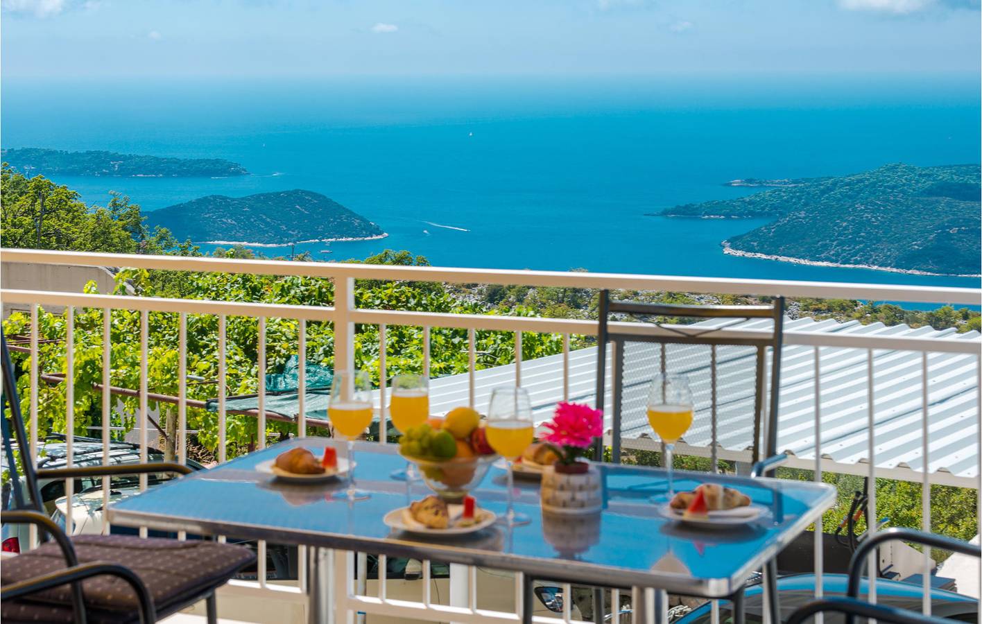 Ganze Ferienwohnung, Gemütliche Ferienwohnung mit Pool, Terrasse und nur 1 km vom Strand Veliki Žali entfernt in Brsecine, Grad Dubrovnik