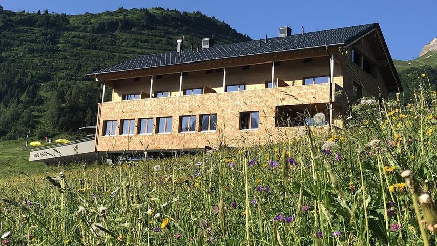 Vakantiewoning voor 4 personen, with tuin and balkon as well as sauna, kindvriendelijk in Warth