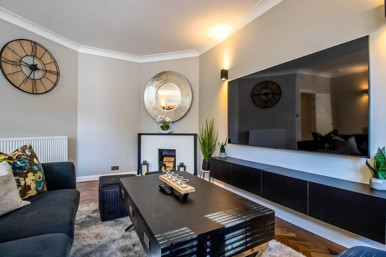 Entire apartment, Luxury 3-Bedroom Flat in Northwood in Hertfordshire