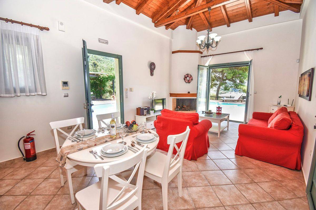 Villa für 6 Personen mit Terrasse in Pelekas, Korfu