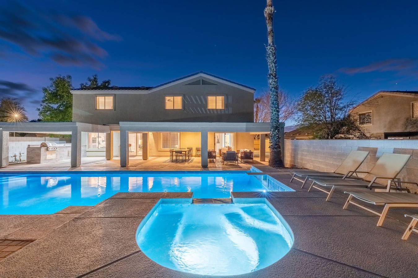 The Cardinal Walk to Stadium Pool Spa Sportcourt in Glendale, Maricopa County