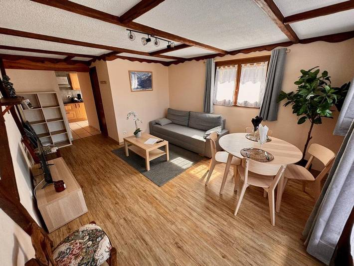 Appartement de vacances pour 4 personnes, avec vue et jardin