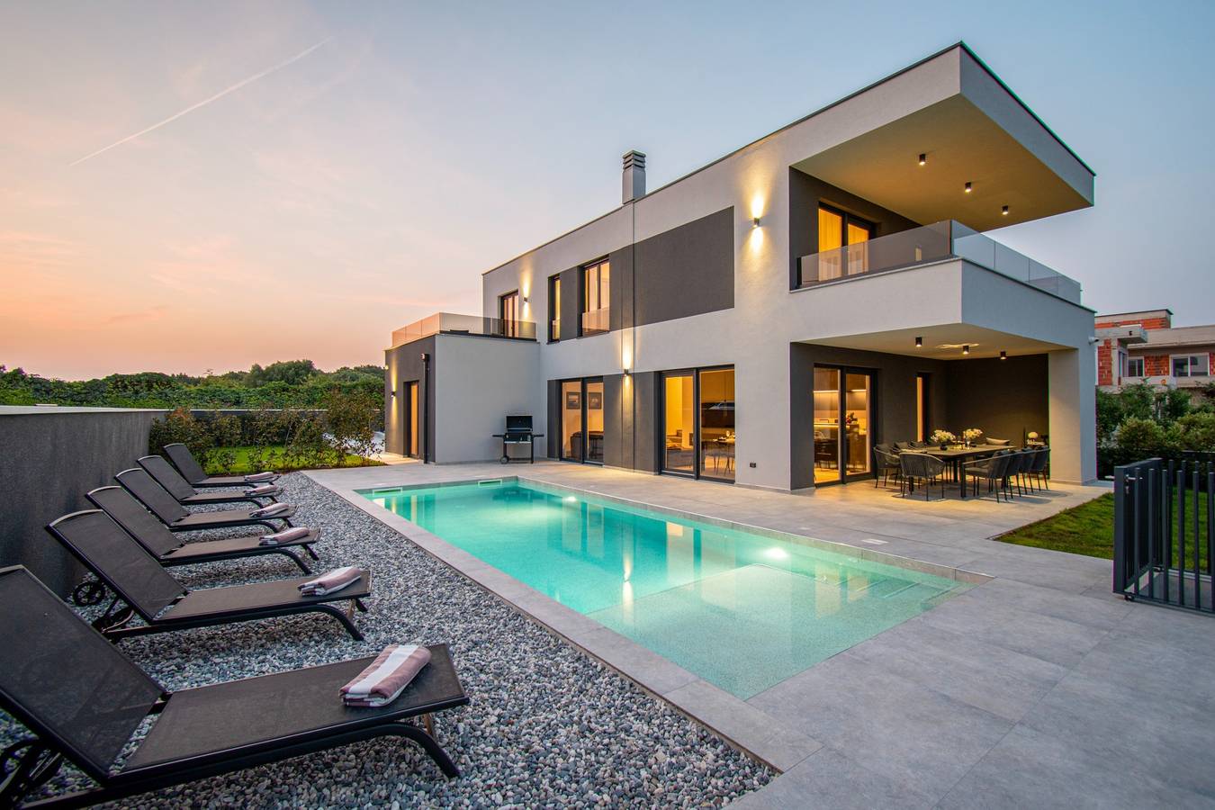 Villa Delecto mit Meerblick und Blick auf den Kame in Premantura, Südküste Istrien