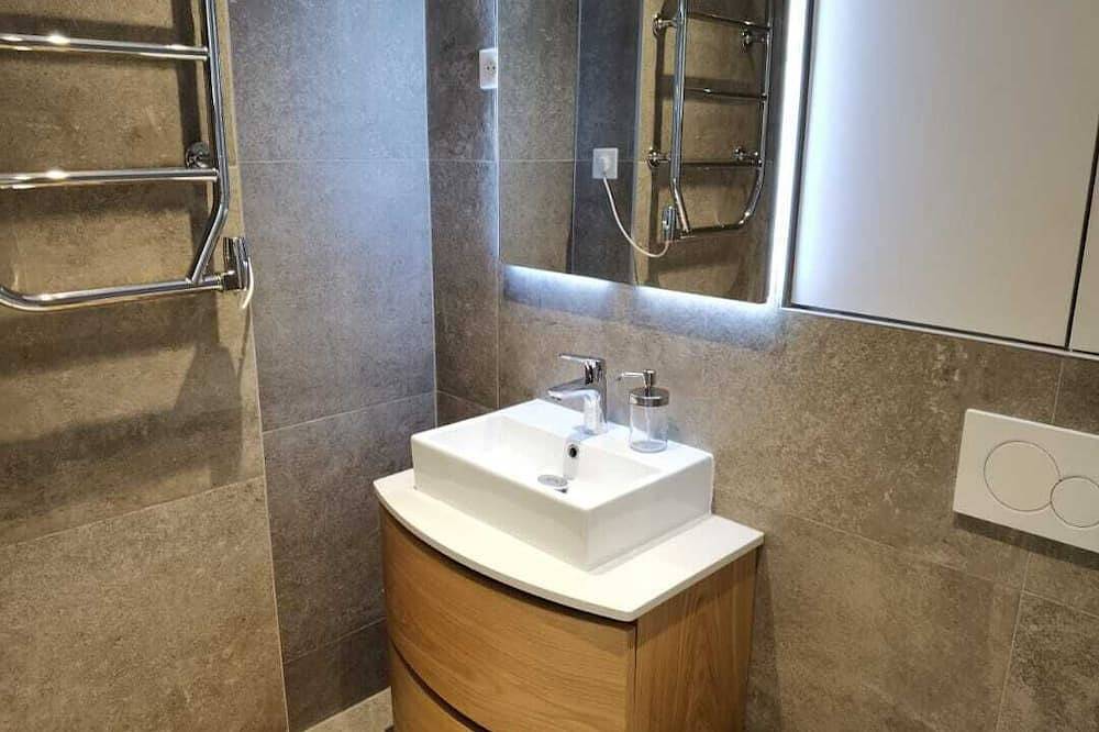 Entire apartment, 3 Rooms 4****, In The Heart Of The Historic District Of Versailles in Versailles, Yvelines