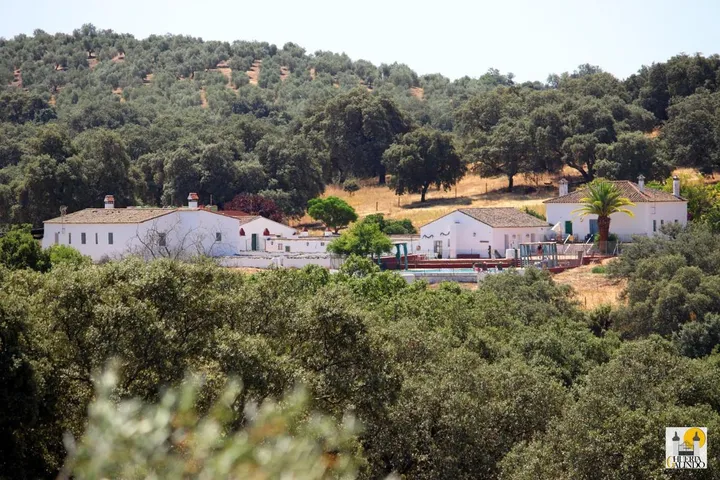Casa rural para 6 personas, con jardín además de vistas y piscina, Familias con niños - 1