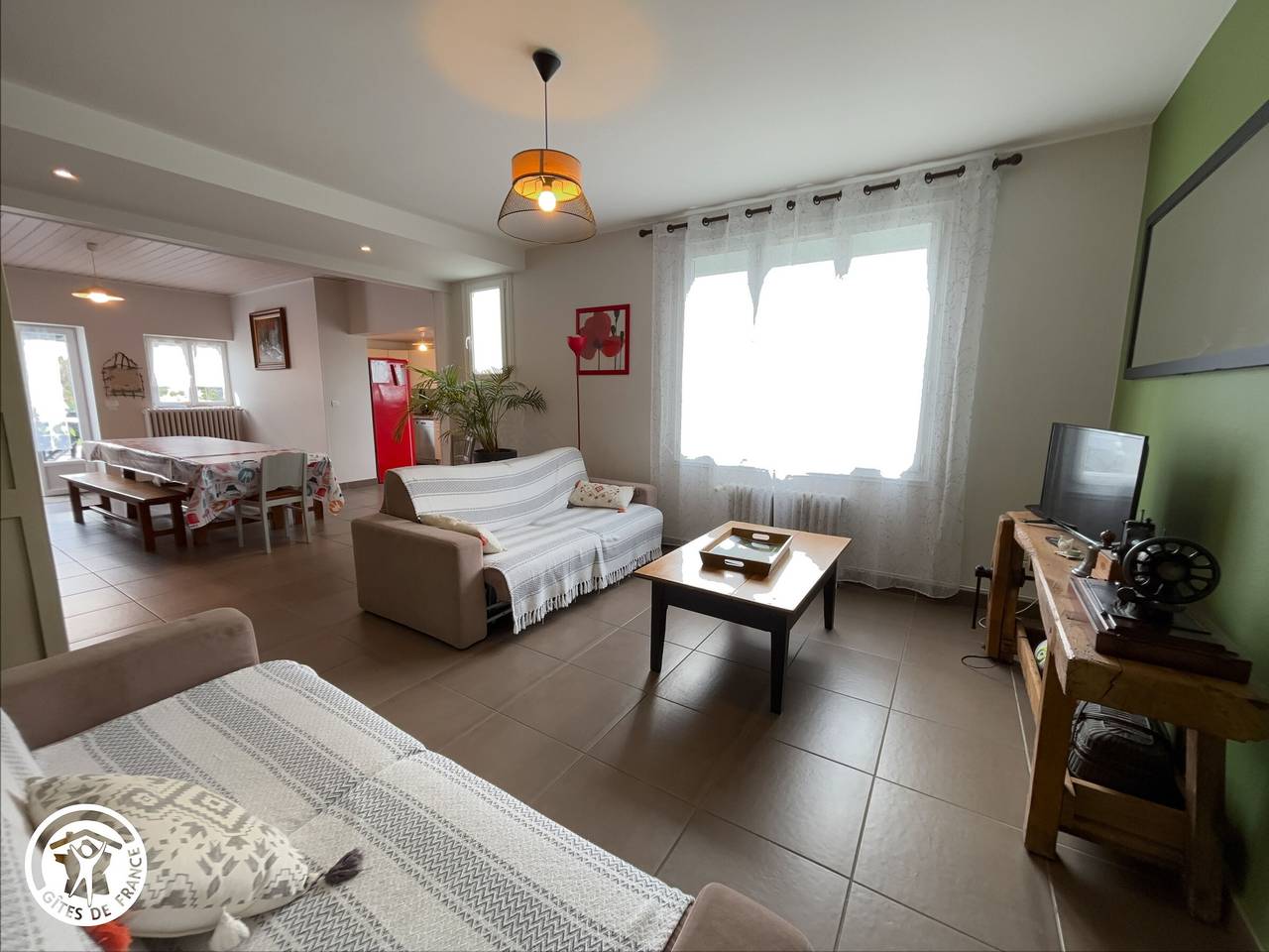 Gîte accessible Pmr avec jardin clos, terrasses et proche Vélo Rail à Commequiers in Commequiers, Vallée de la Loire
