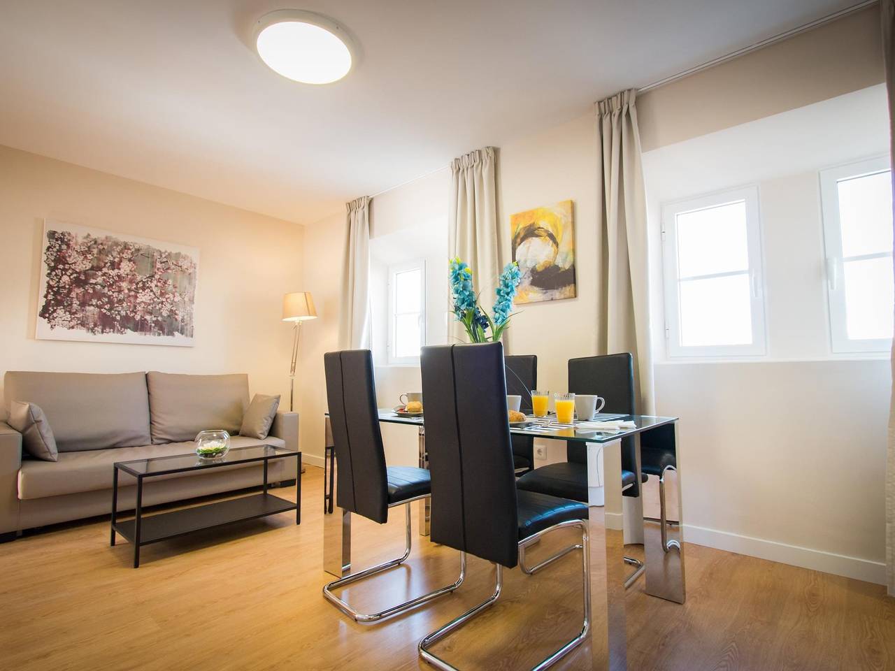 Entire vacation apartment, H2M Calle Nueva apartment close Cathedral in Malaga Centro Historico, Malaga