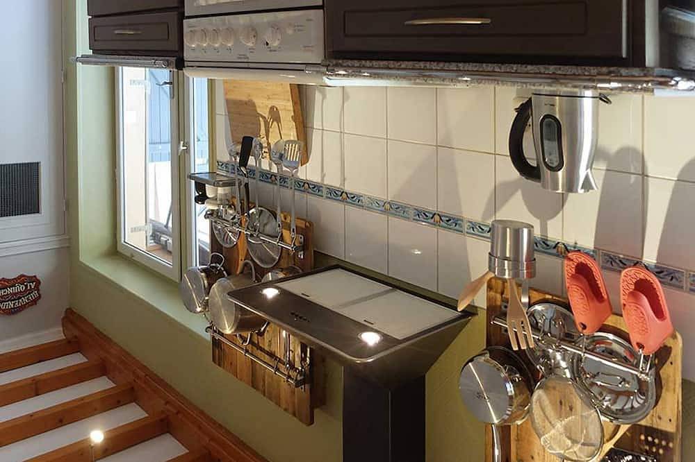Town house with terrace and garden in the center of Lyon.. in Fourvière, Lyon