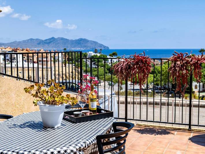 Casa rural para 6 personas, con vistas además de jardín y piscina, Se admiten mascotas en Mazarrón