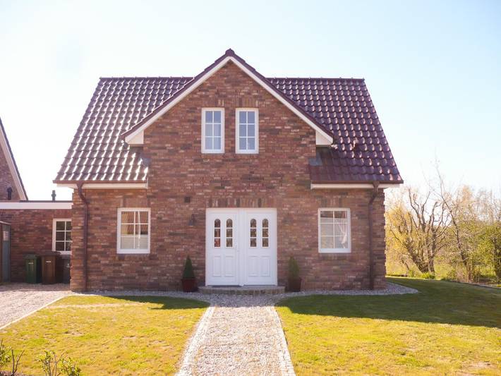 Ferienhaus für 6 Personen, mit Sauna und Balkon sowie Garten, kinderfreundlich in Kieler Woche