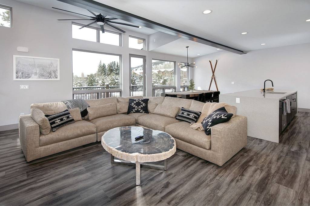 Stunning, Modern, Brand New Luxury in the Sanctuary at Keystone with Private Hot Tub in Arapahoe Basin