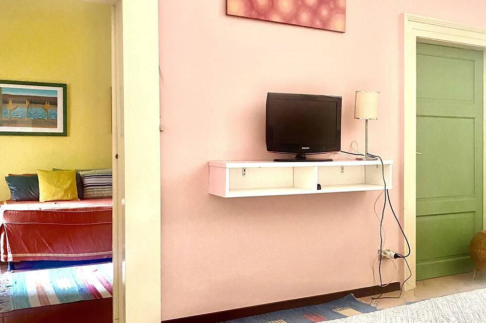 Entire apartment, Cozy Corner Brescia Cin It017029B44O4Kx3J5 in Brescia, Brescia Province