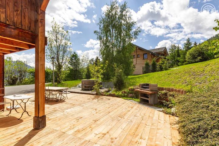 Gîte pour 8 personnes, avec terrasse et jardin, animaux acceptés à Saint-Pancrace - 2