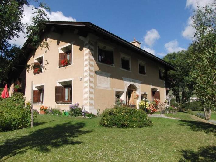 Ferienwohnung für 2 Personen, mit Garten in La Punt-Chamues-ch