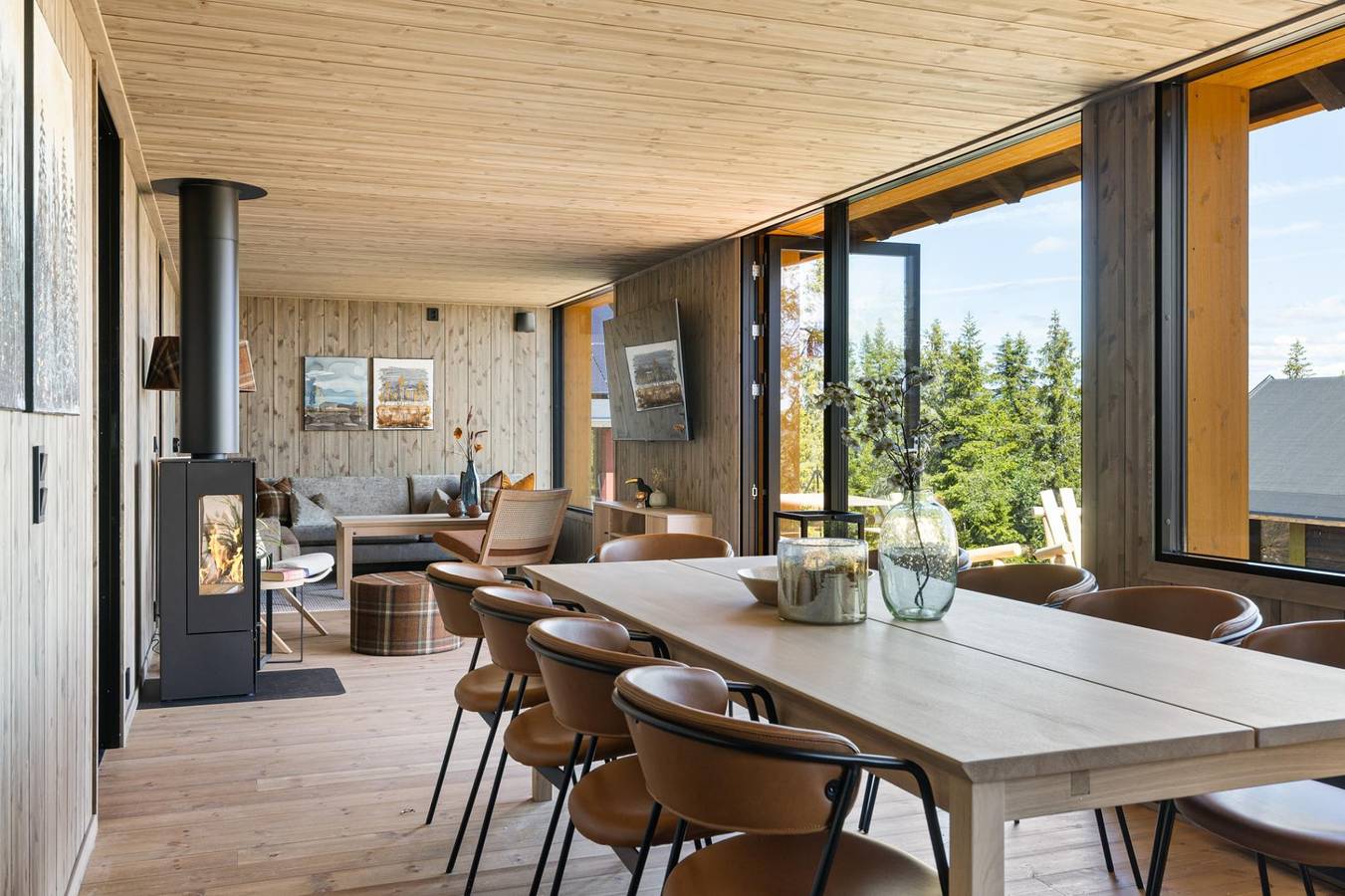 Ferienhaus für 8 Personen mit Garten in Løten