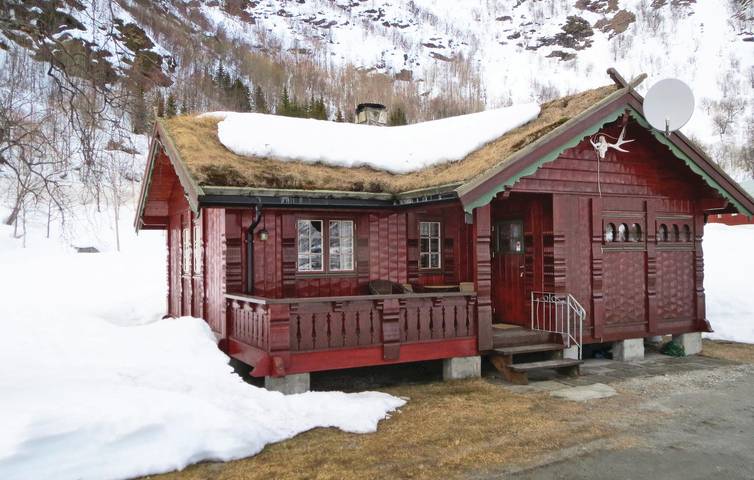 Ferienhaus für 7 Personen mit Terrasse in Vinje