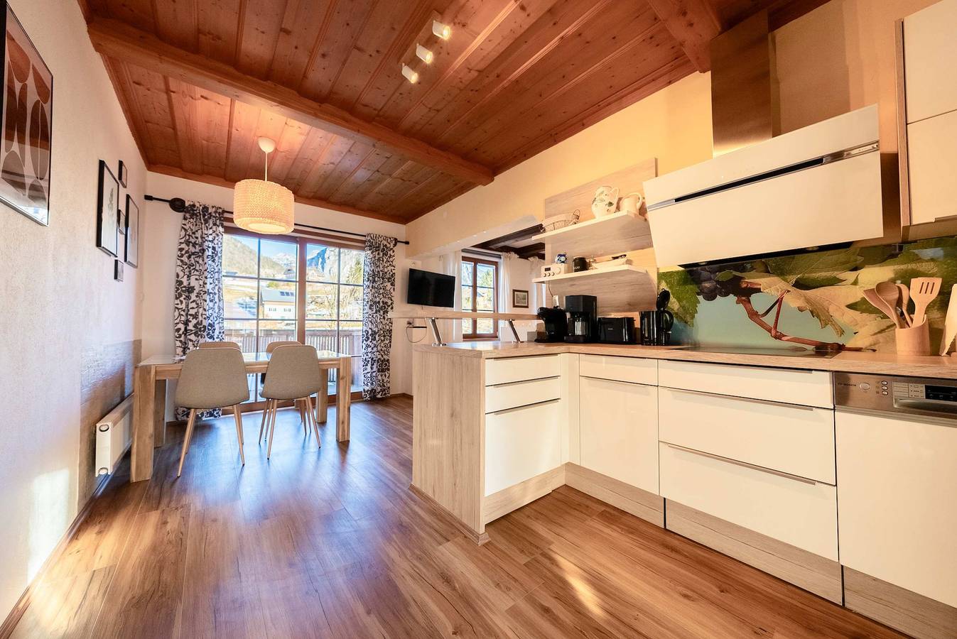 Ganze Wohnung, Ferienwohnung für 2 Personen mit Balkon/Terrasse in Altaussee, Totes Gebirge