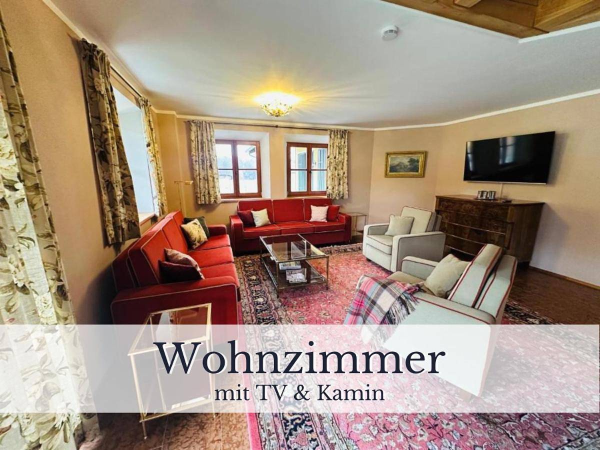Villa Seeberg - by "Schloss Gessenberg" luxurious vacation home with lake and mountain views, suitable for families and friends in Petting, Rupertiwinkel