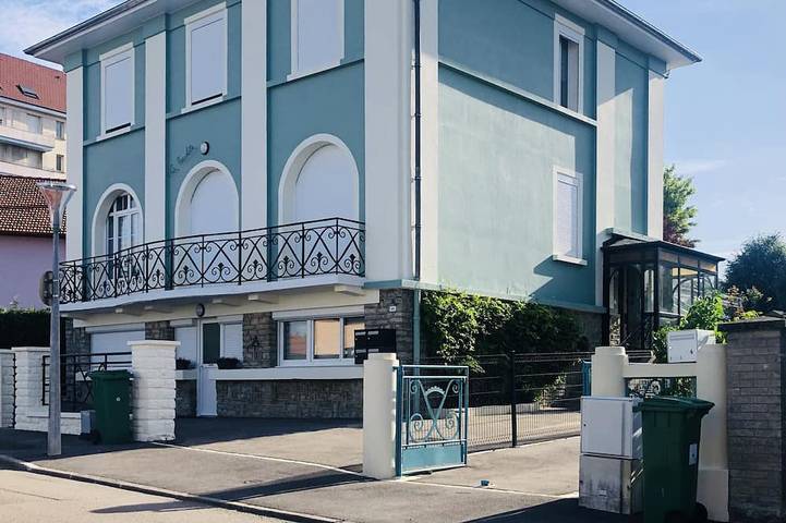 Location de vacances pour 4 personnes, avec jardin, animaux acceptés à Vittel