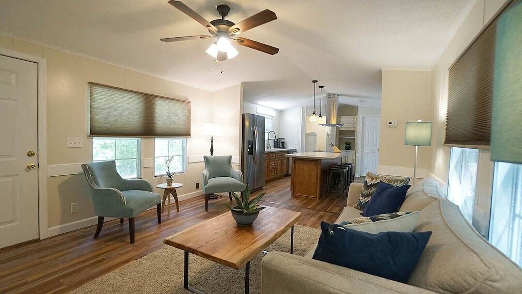 Camping for 4 Guests in North Carolina, USA