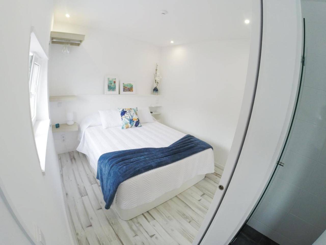 Double Room with Private Bathroom in Porto, District de Porto