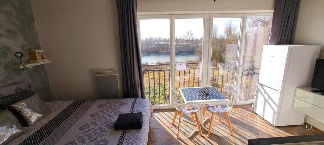 Gîte pour 2 personnes, avec vue et jardin à Saint-Maurice-de-Gourdans - 4