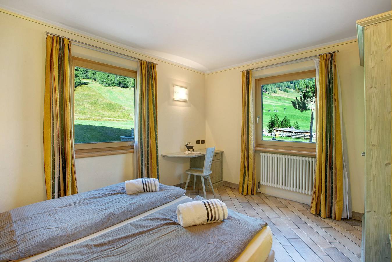 Apartamento entero, "Appartamento 4" con vistas a la montaña, jardín compartido y Wi-Fi in Livigno (Town), Livigno