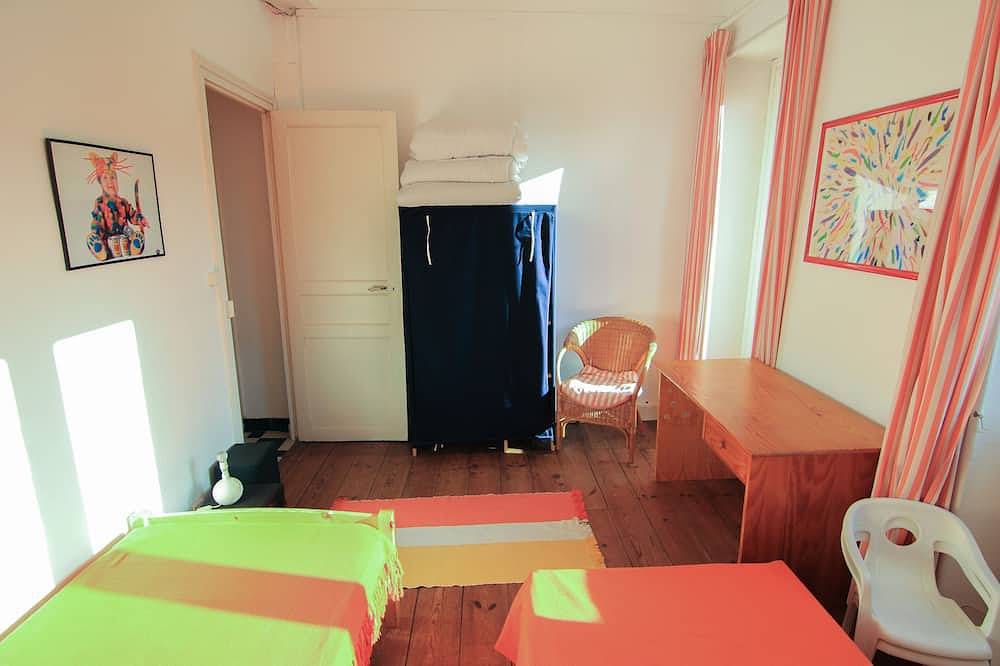 Appartement entier, Coeur Village - A 100 m Saint Jean de Luz Port - Plages : Balcon + Wifi +.Garage in Ciboure, Région de Bayonne