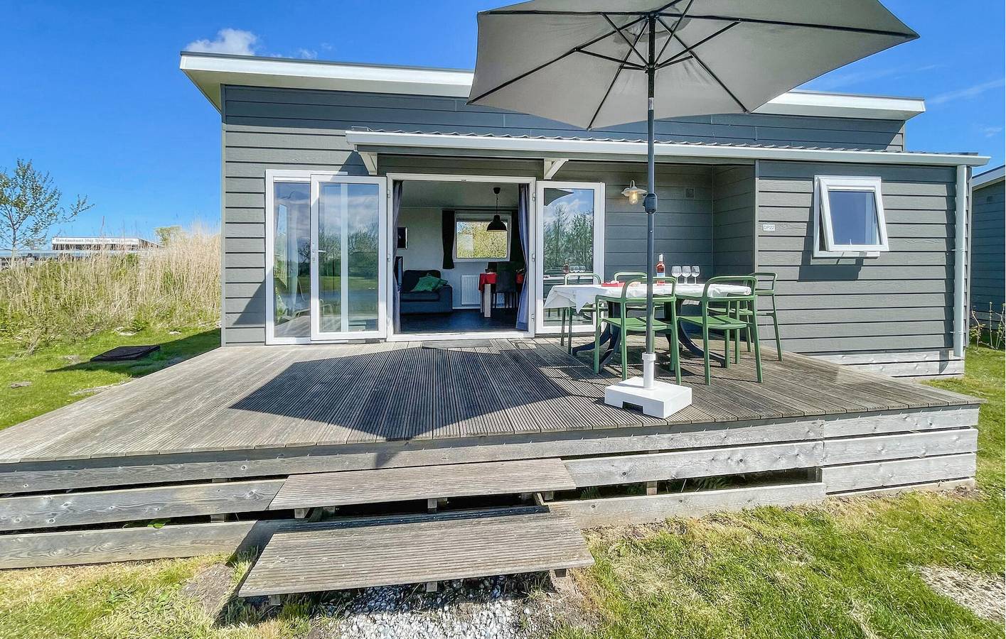 Holiday home for 5 people with garden in Lauwersmeer, North Sea Netherlands