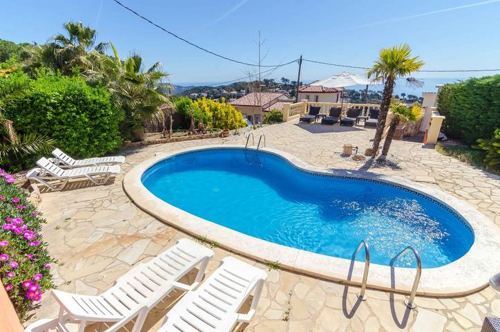 Location de vacances pour 10 personnes, avec jardin à Lloret de Mar - 2