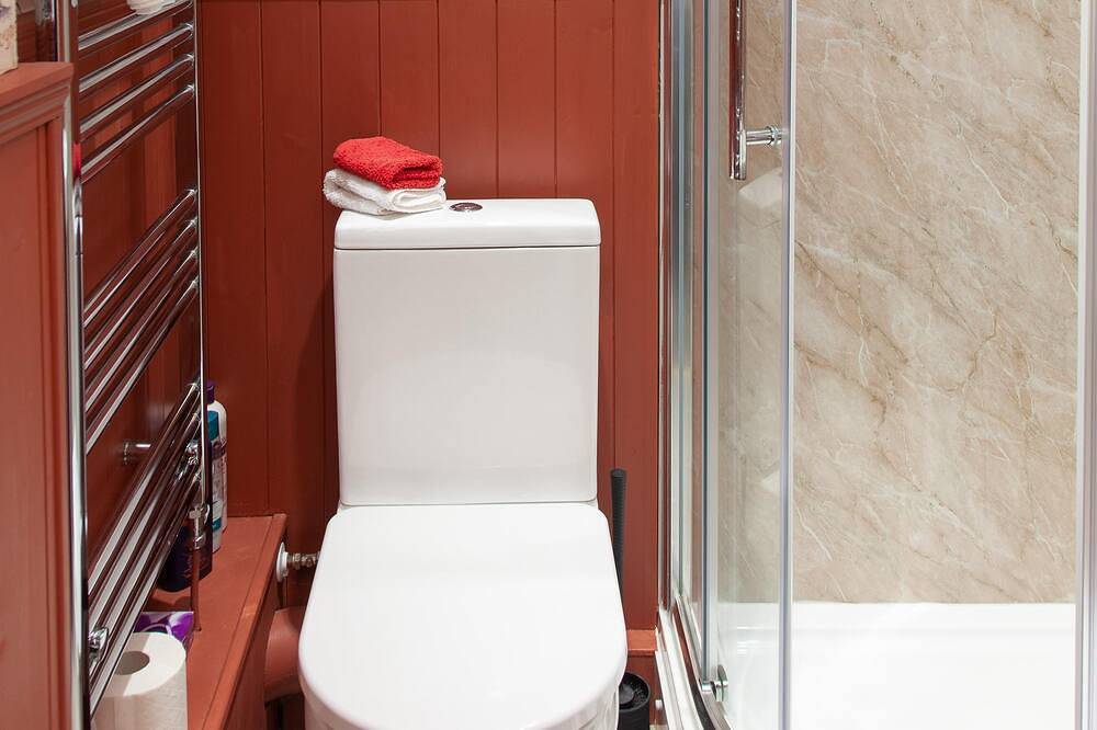 Individual-Deluxe-Privativo in Torquay, Torbay