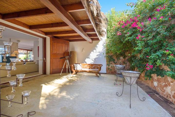 Location de vacances pour 10 personnes, avec piscine ainsi que terrasse et vue à Cala Tarida - 4