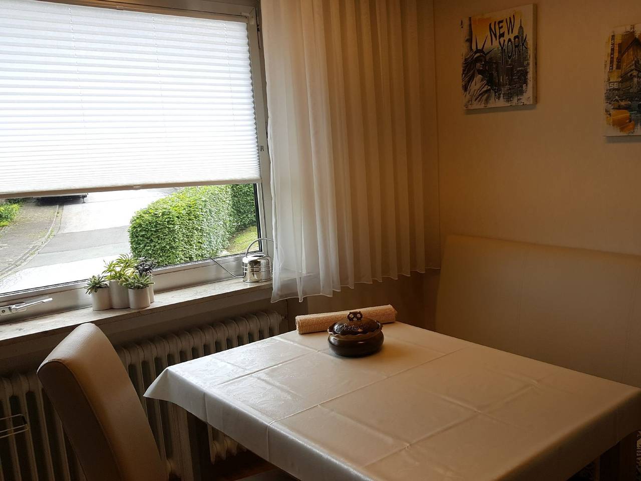 Ganze Wohnung, Ferienwohnung 'Obergeschoss, 130qm' mit Gemeinschaftsterrasse und Wi-Fi in Bestwig, Hochsauerlandkreis