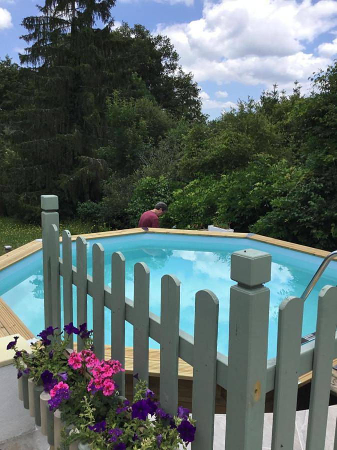 Gîte pour 2 personnes, avec jardin ainsi que vue et piscine à Magnac-Laval - 4