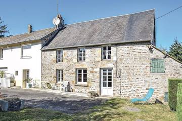Gîte pour 6 personnes, avec jardin, animaux acceptés à Lonlay-l'Abbaye