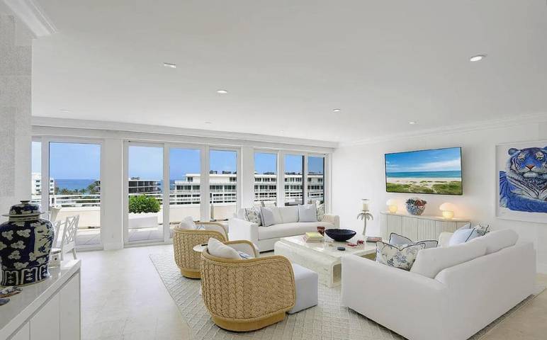 Apartamento para 7 personas, con terraza además de jacuzzi y piscina en Palm Beach