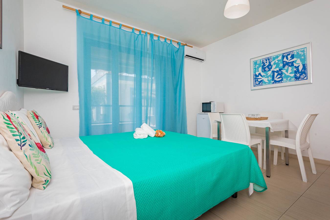 Apartamento entero, Apartamento 'Piano Terra 101' con terraza compartida, Wi-Fi y aire acondicionado in Giardini-Naxos, Provincia de Messina