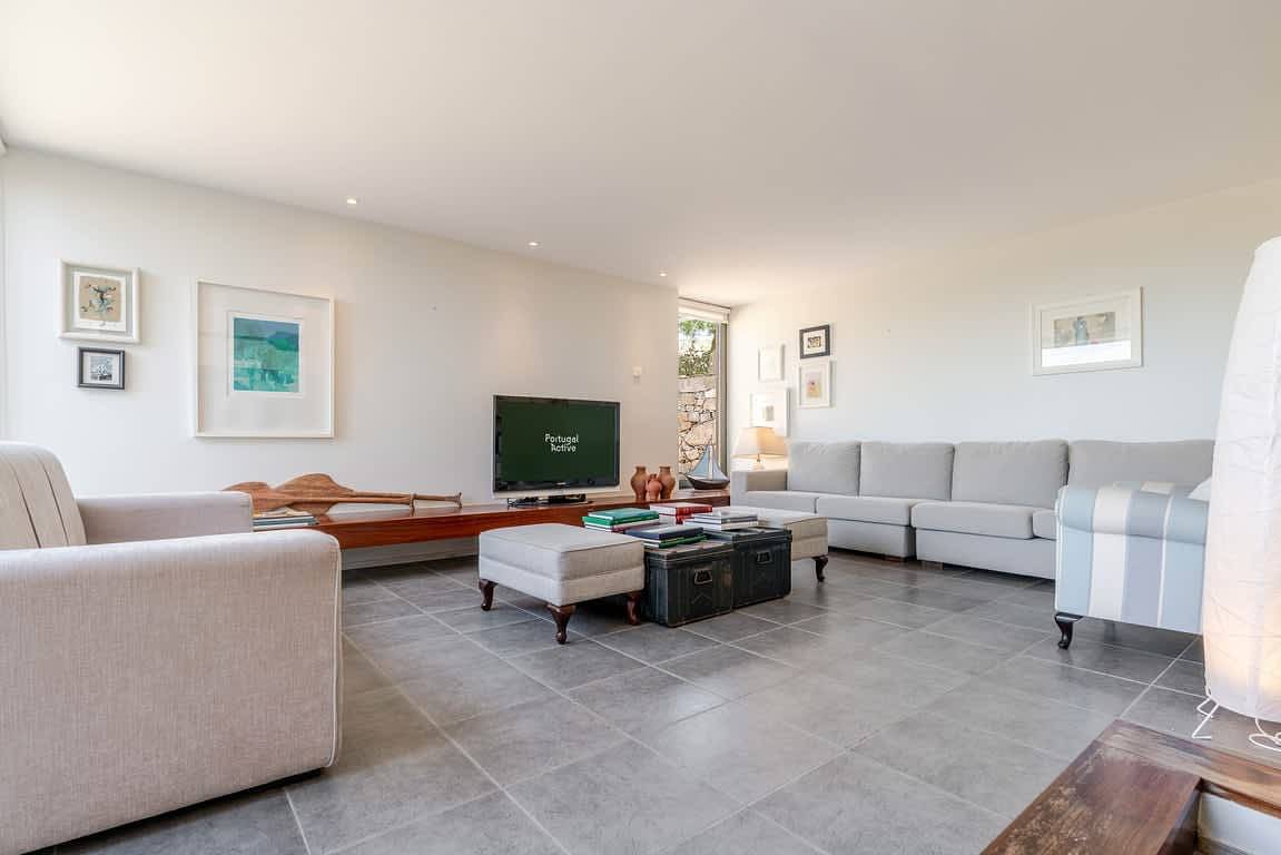 Stone by the Sea I Mountain and Beach Retreat with Pool in Afife, Distrito de Viana do Castelo