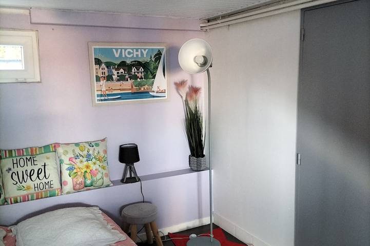 Gîte pour 2 personnes, avec jardin et terrasse à Bellerive-sur-Allier - 4