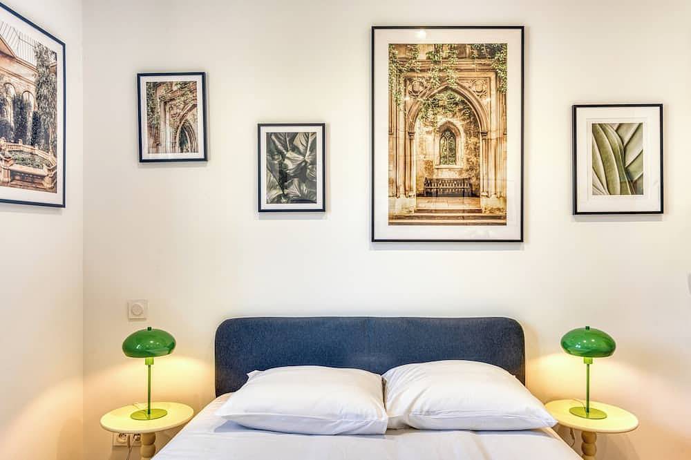 Appartement entier, Le Basalte - Lumineux studio - parking privé - wifi - proche métro B in Oullins, Lyon et ses environs