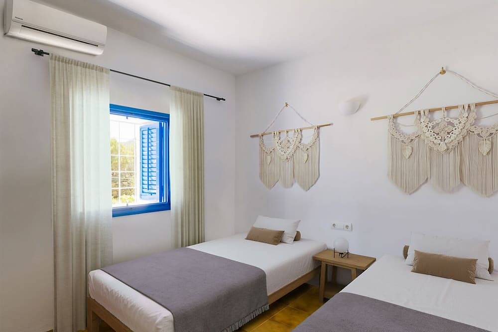Villa Alexa near to Playa Den Bossa or San Antonio in San José (Ibiza), Sant Josep de sa Talaia