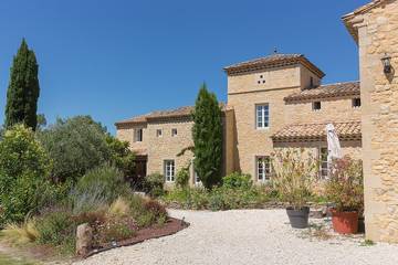 Chambre d’hôte pour 2 personnes, avec jardin et piscine dans le Gard