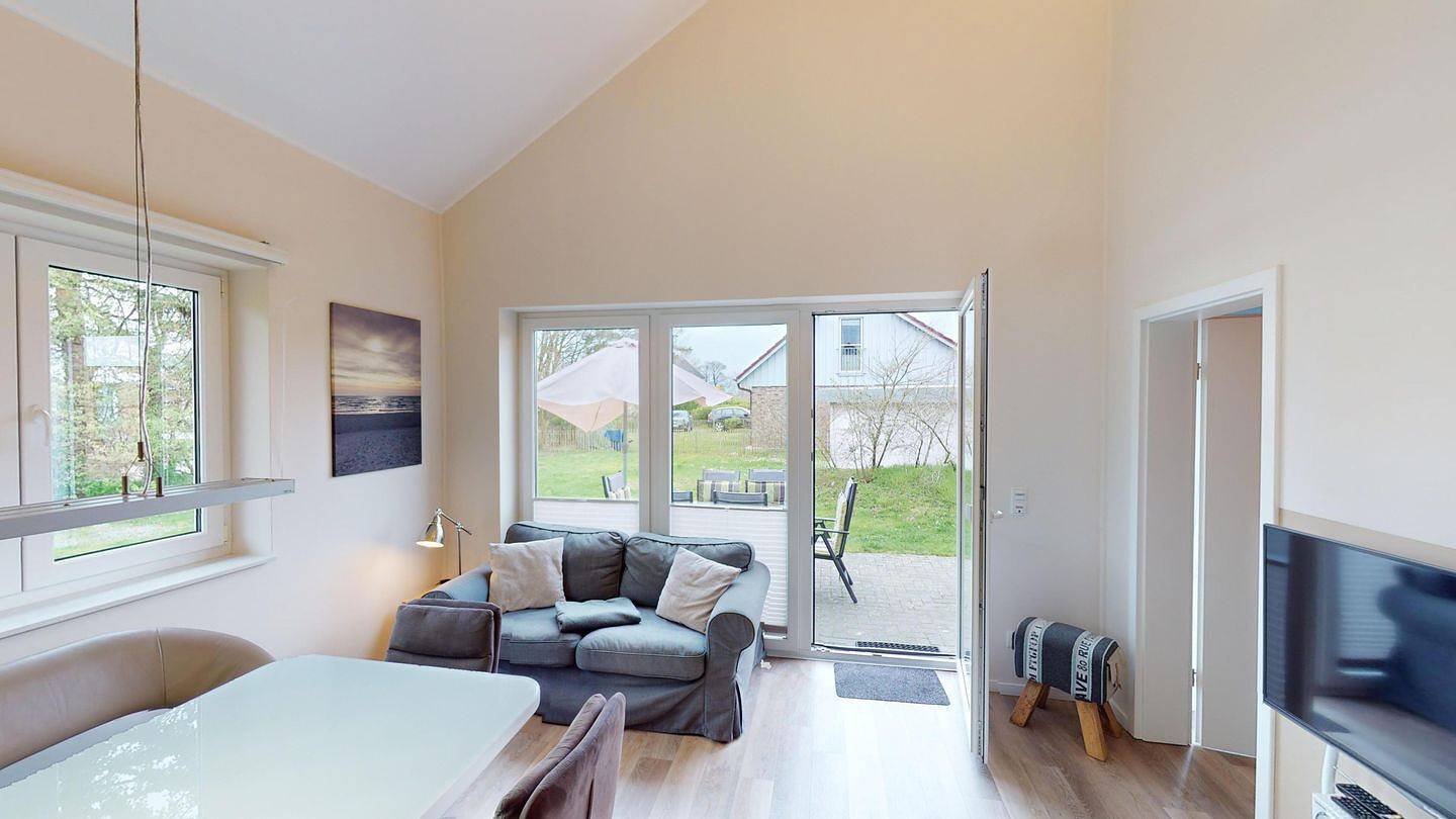 Großes Ferienhaus für 6-8 Personen und Hund mit Kamin, Sauna & Garten -Ostseenah in Südstrand Pelzerhaken, Ostholstein