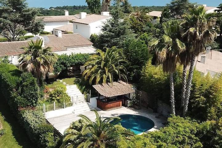 Villa pour 12 personnes, avec Piscine à Villeneuve-Loubet
