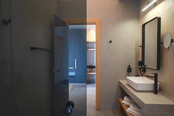 Hôtel pour 2 personnes, avec vue ainsi que piscine et balcon dans Chóra Sfakíon - 3