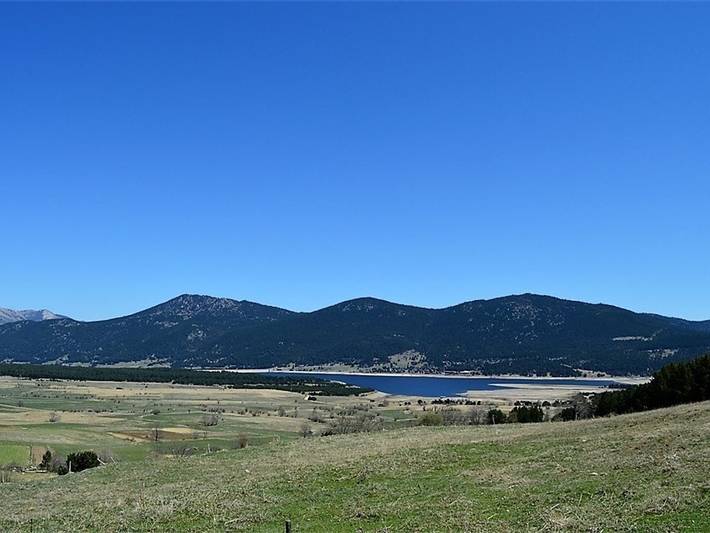 Gîte pour 6 personnes, avec vue sur le lac et jardin à Les Angles - 2