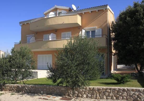 Ganze Wohnung, Studio Kodzoman No.2 with a balcony in Sibenik, Šibenik-Knin