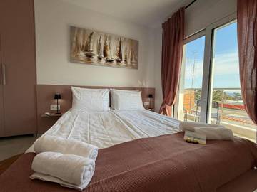 Gîte pour 4 personnes, avec balcon/terrasse dans Nea Kallikratia