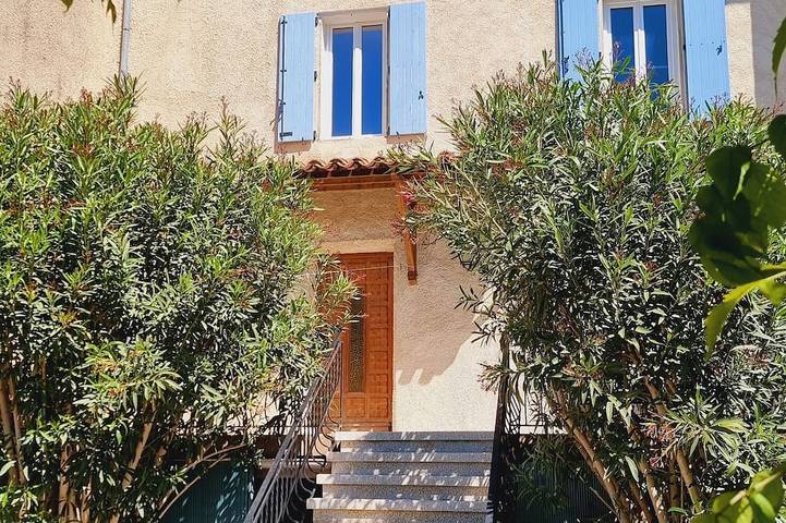 Location de vacances pour 6 personnes à Lespignan