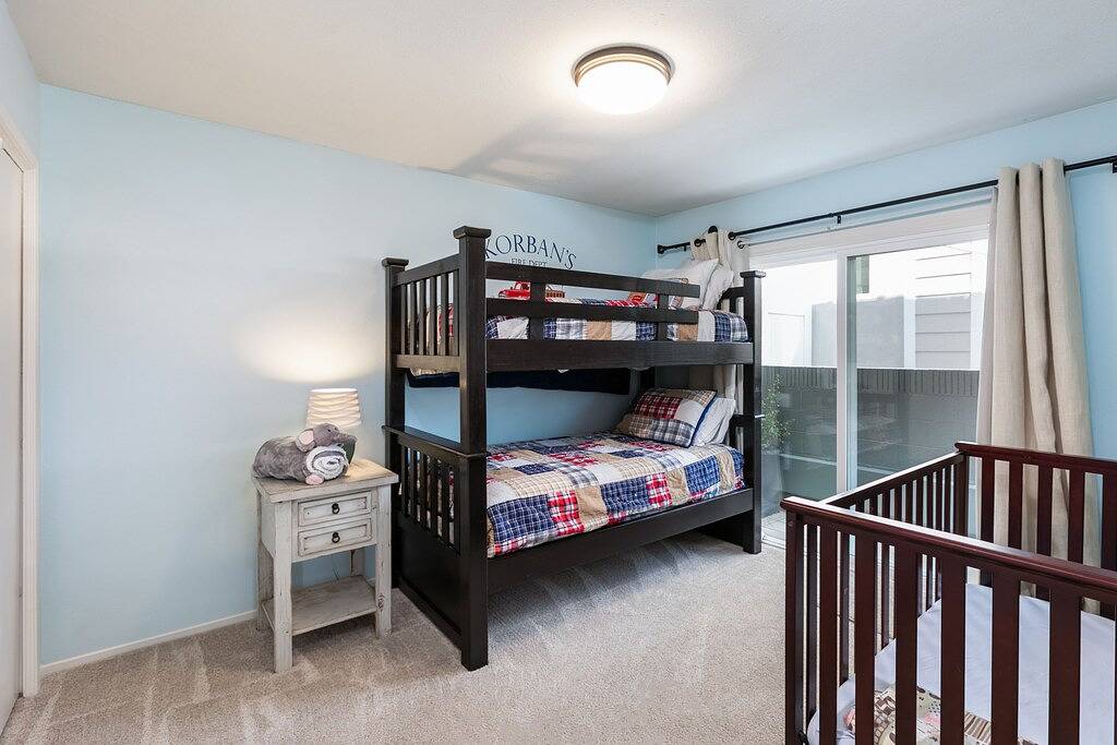 Spacious Home w/ Fenced Patio, Grill & Balcony - 1 Mile to Beach & Pier Ave in Hermosa Beach, Los Angeles County